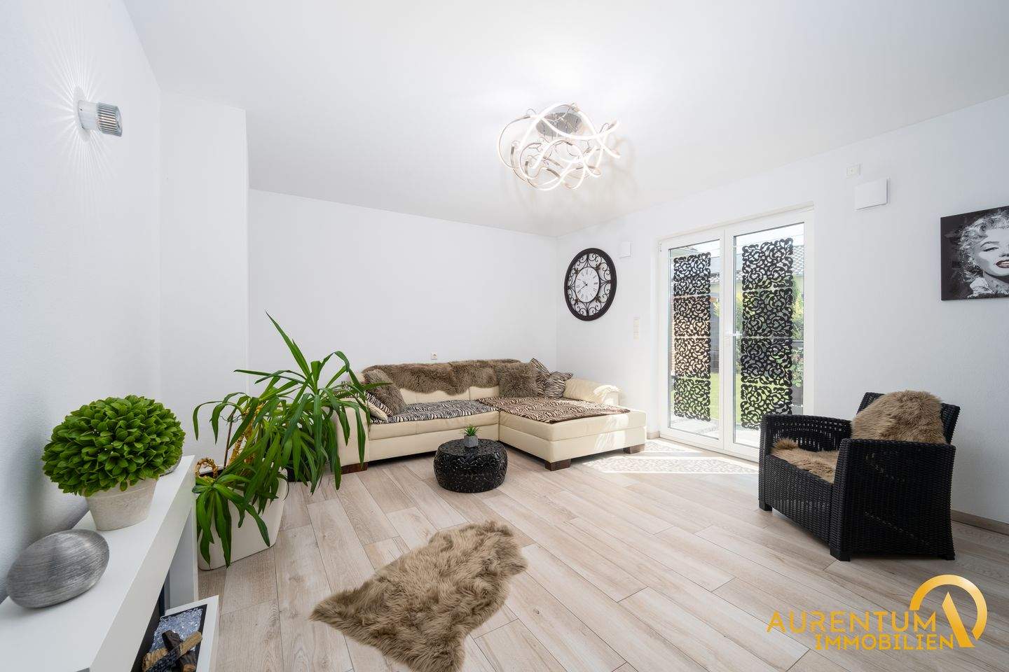 Thumbnail-Modernes und energieeffizientes Einfamilienhaus mit einem wunderschönen Garten in ruhiger Lage