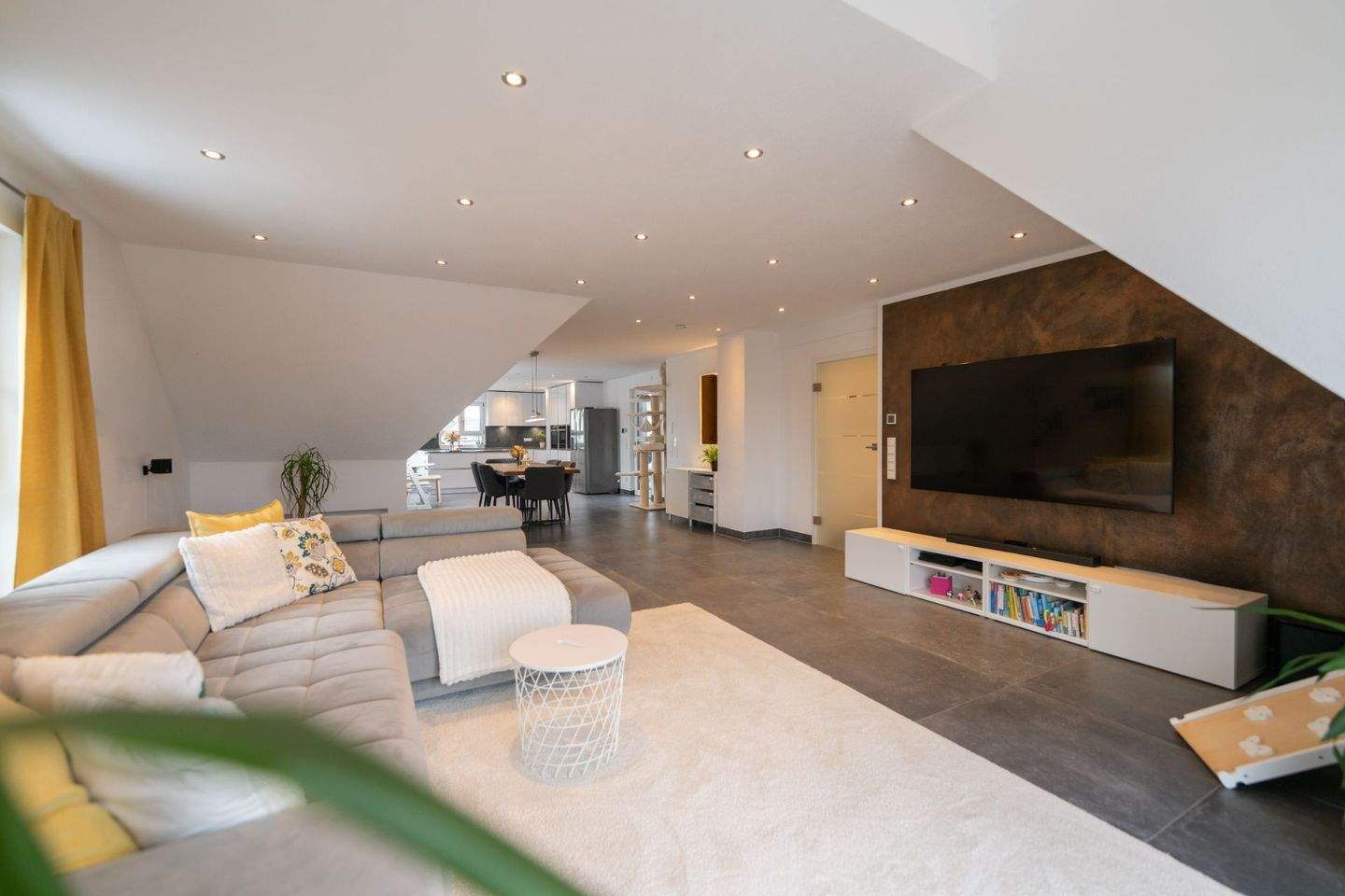 Thumbnail-Hochwertiges Wohnen über den Dächern von Hallstadt - 178 m² Wohnkomfort auf einer Ebene