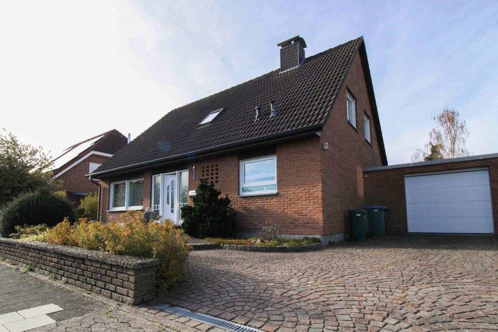 Thumbnail-Sofort einziehen: Modernisiertes Einfamilienhaus mit großem Grundstück in Rheine-Eschendorf