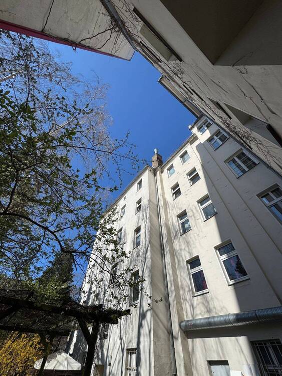 Thumbnail-Attraktives Mehrfamilienhaus mit Entwicklungspotenzial im gefragten Moabit