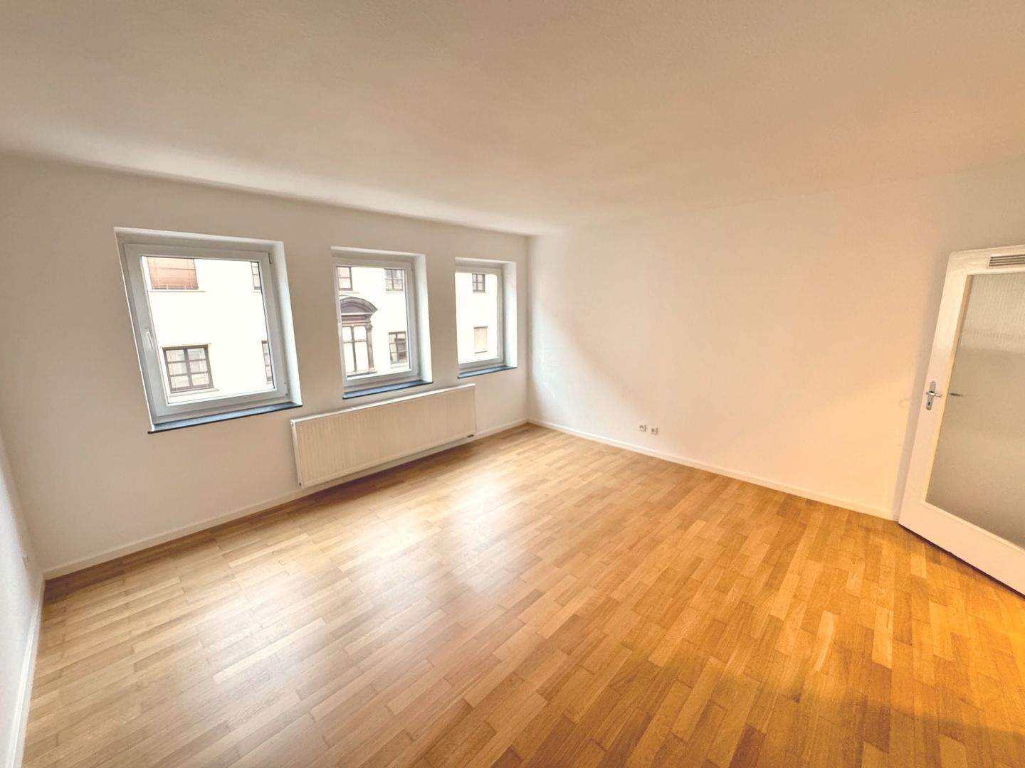 Thumbnail-Exklusive 3-Zimmer-Altstadtwohnung in absoluter Bestlage – kernsaniert, hochwertig und mit Loggia