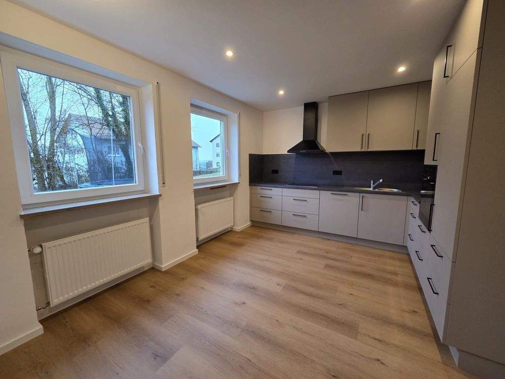 Thumbnail-Provisionsfrei! Kernsanierte 2-Zimmer-Wohnung mit großzügiger Terrasse