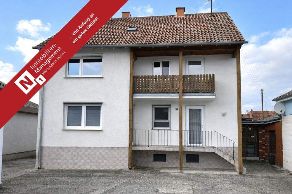 Thumbnail-Reserviert: Freie Bahn für Ihre Ideen: Mehrfamilienhaus mit Potenzial auf knapp 1.000 m² Grundstück