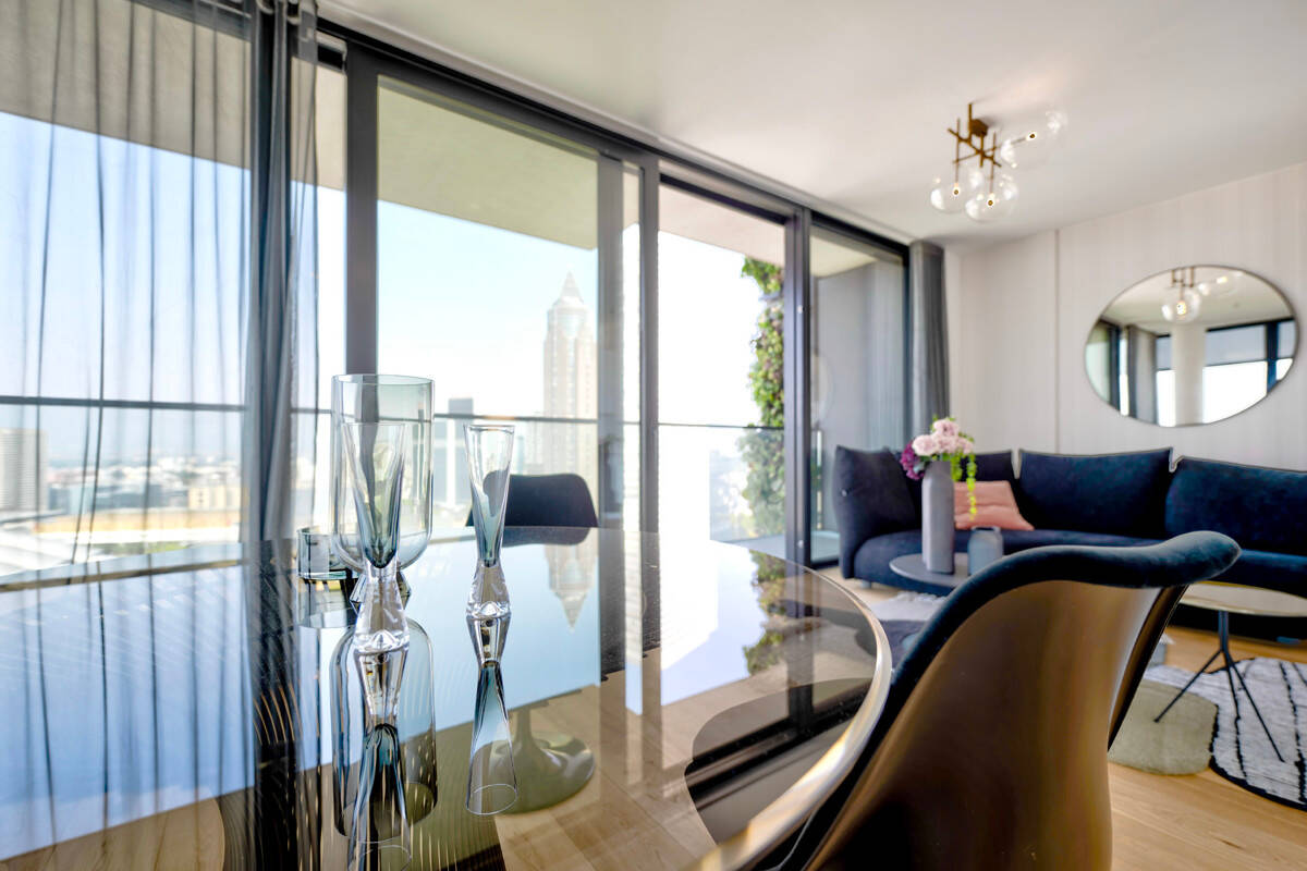 Thumbnail-Repräsentatives Apartment im Herzen Frankfurts mit Concierge, Gym und Dachterrasse