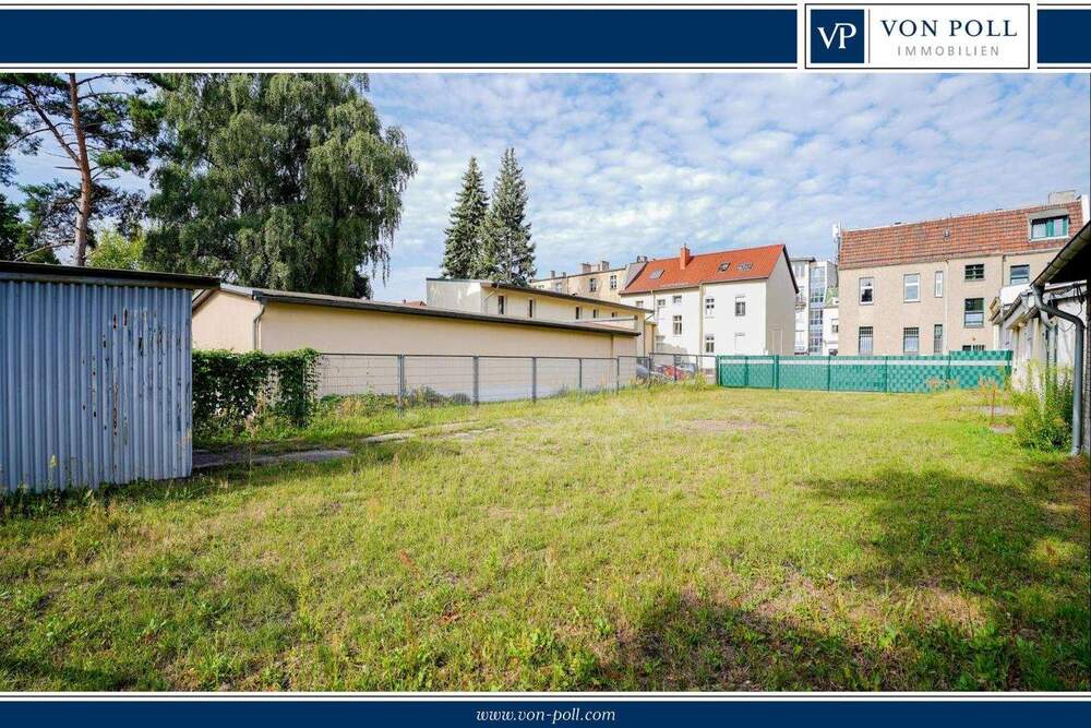Thumbnail-Baugrundstück für verschiedene Vorhaben, ca. 900 m² in zentraler Lage von Berlin Mahlsdorf