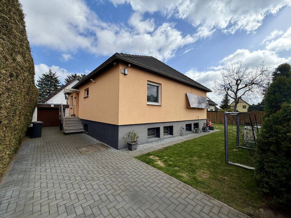 Thumbnail-Gepflegtes Einfamilienhaus auf 502 m² Grundstück in Berlin-Rudow