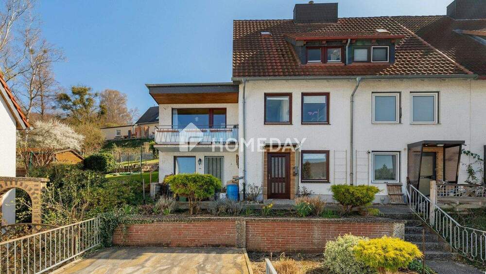 Thumbnail-Ein Zuhause zum Wohlfühlen: Reihenhaus mit Garten und großzügigem Raumkonzept