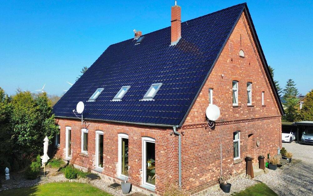 Thumbnail-Vielseitig nutzbarer Dreiseitenhof mit Generationshaus, Einliegerwohnung und Nebengelass in Marlow!