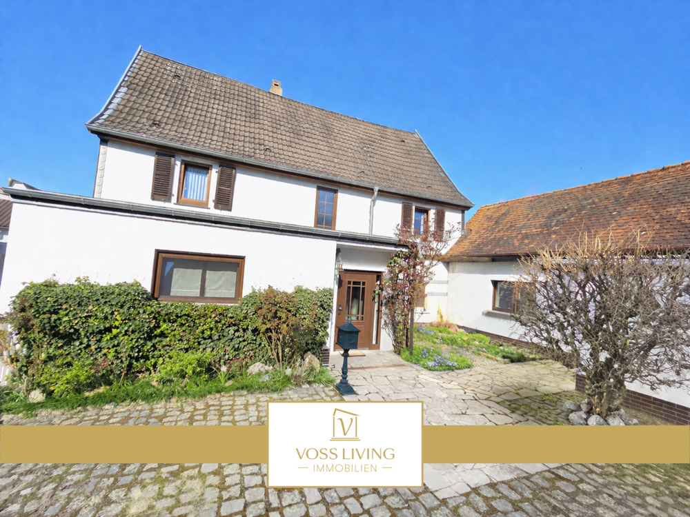 Thumbnail-Charmantes Einfamilienhaus mit Nebengebäude Garten, Garage und schönem Innenhof in ruhiger Lage