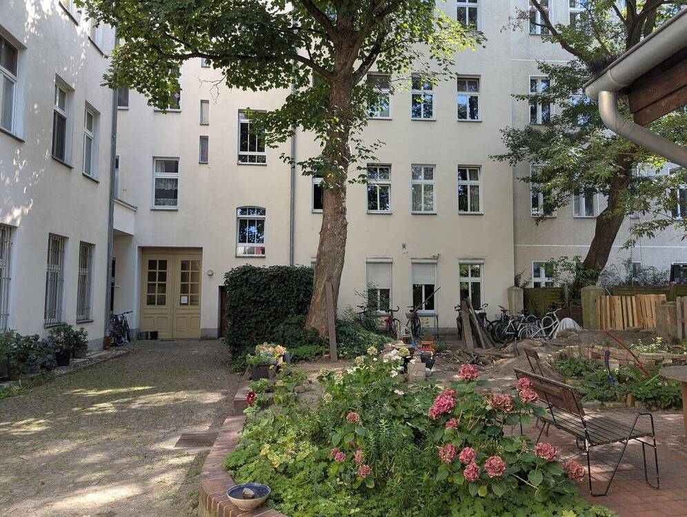 Thumbnail-Bezugsfreie GewerbeeinheitEGim sanierten Altbauruhige Straße im Komponistenviertel