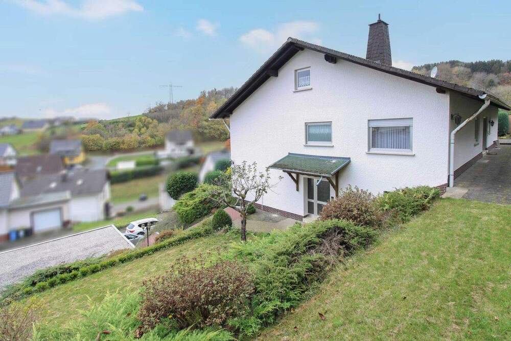 Thumbnail-ZFH mit Wertsteigerungs- und Ausbaupotenzial in naturnaher Lage zur flexiblen Nutzung