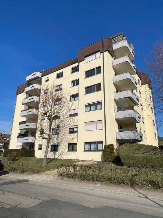 Thumbnail-Für Selbstrenovierer! 3-Zimmer-Wohnung mit großem Balkon, TG-Stellplatz in toller Lage in Steinen