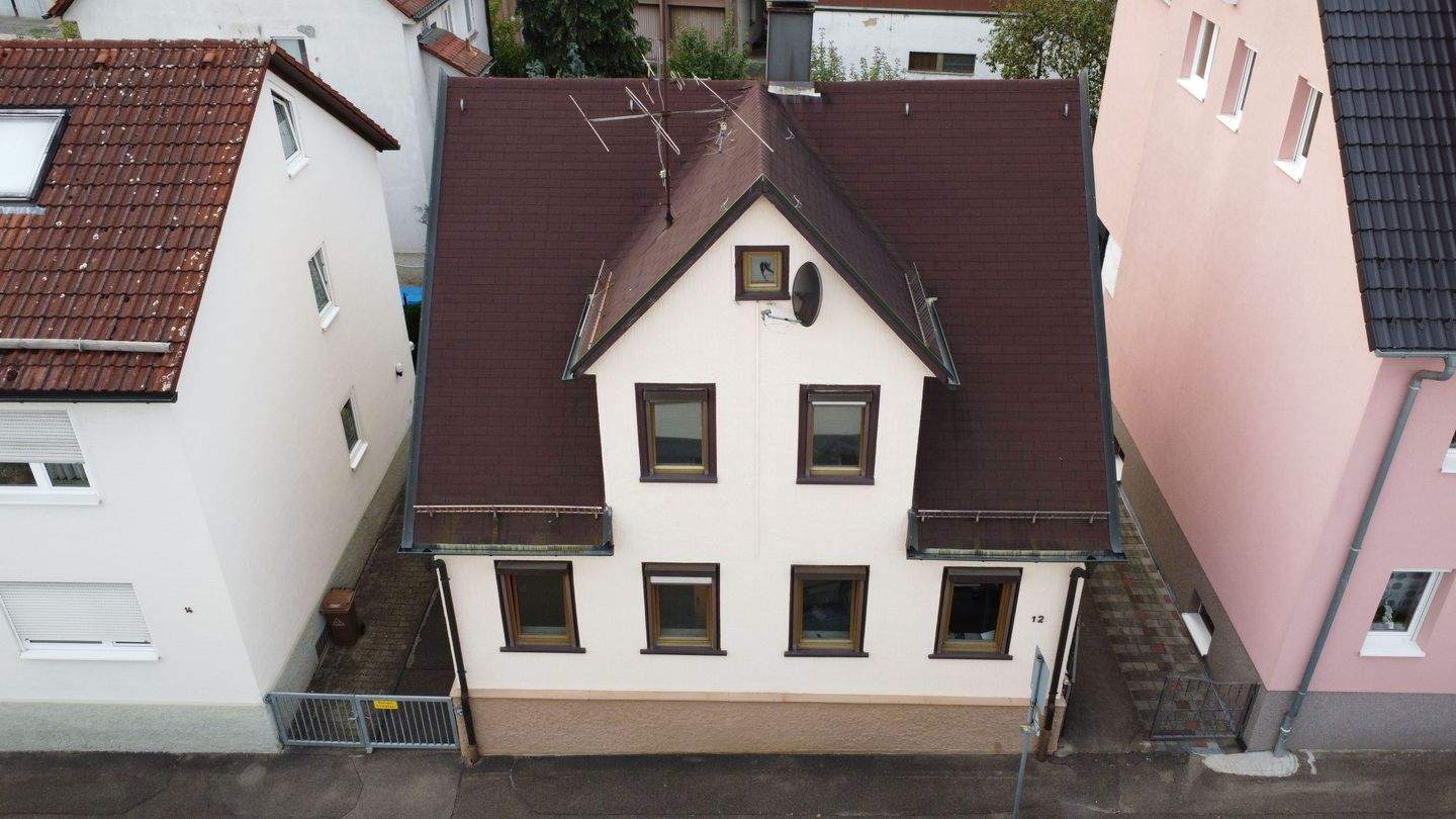 Thumbnail-Historischer Charme trifft zentrale Lage – freistehendes EFH mit Garten