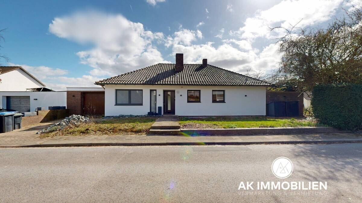 Thumbnail-Freistehender Bungalow auf Eigentumsgrundstück in Hameln - Klütviertel Klüthang