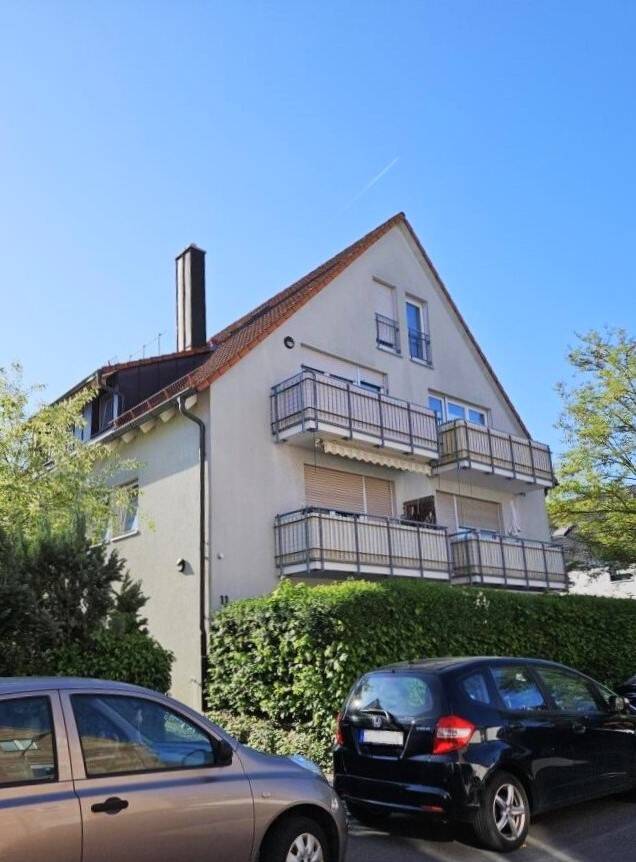 Gepflegtes Mehrparteienhaus