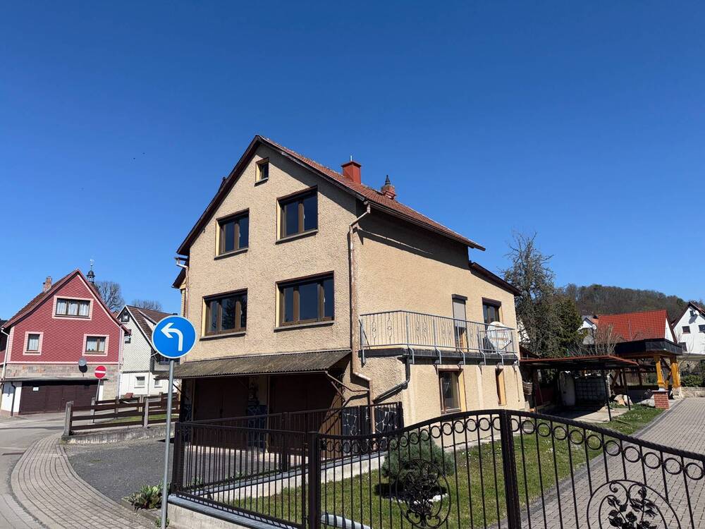 Thumbnail-teilsaniertes Einfamilienhaus in ruhiger Lage von Trusetal