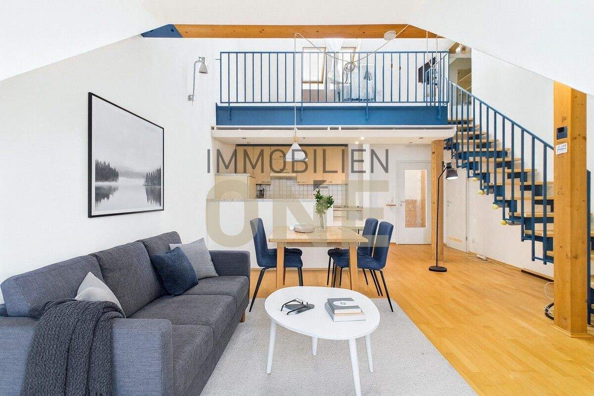 Thumbnail-Helle 2,5-Zimmer Galeriewohnung mit Balkon und Tiefgaragenstellplatz