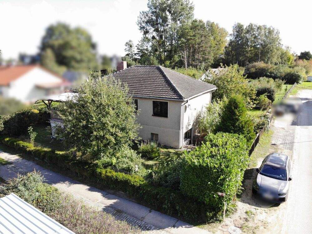 Thumbnail-Reduziert!!! Familienhaus mit Terrasse, Einliegerwohnung und Nebengelass