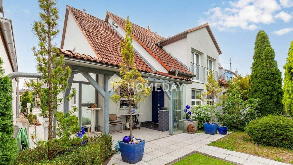 Thumbnail-Familienfreundliche Doppelhaushälfte mit großem Grundstück und Doppelgarage