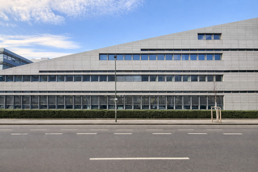 Thumbnail-Designorientierte Bürofläche Im Düsseldorfer Medienhafen