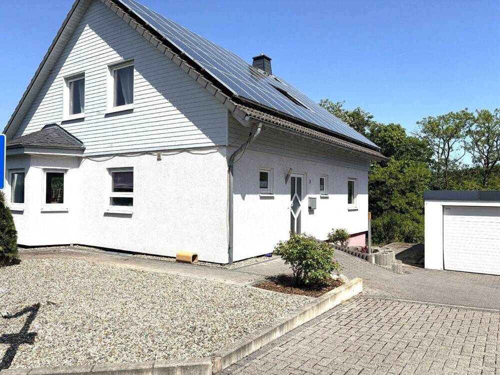 Thumbnail-Geräumiges und gepflegtes Einfamilienhaus mit Doppelgarage - Ruhige Lage in Fuldatal-Ihringshausen