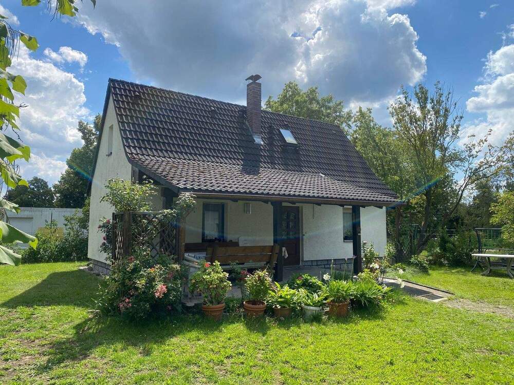 Thumbnail-Charmantes kleines Einfamilienhaus auf schönen Grundstück in Königsbrück