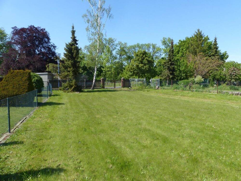 Thumbnail-Charmantes Stadthaus mit großem Grundstück und Ausbaupotenzial - ca. 1.650 m² Grundstücksfläche mitten in der Stadt!