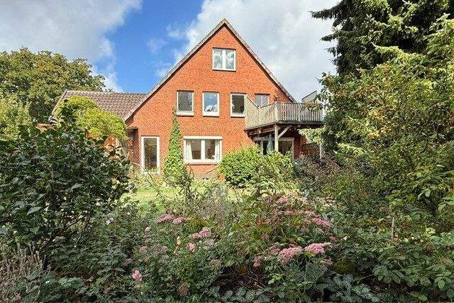 Thumbnail-Solides Ein- bis Zweifamilienhaus im Ortskern von Oyle