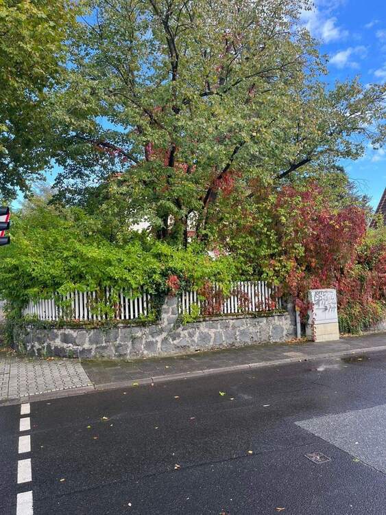 Thumbnail-Zentral gelegenes Abriss-Grundstück mit Entwicklungspotenzial in Darmstadt-Eberstadt