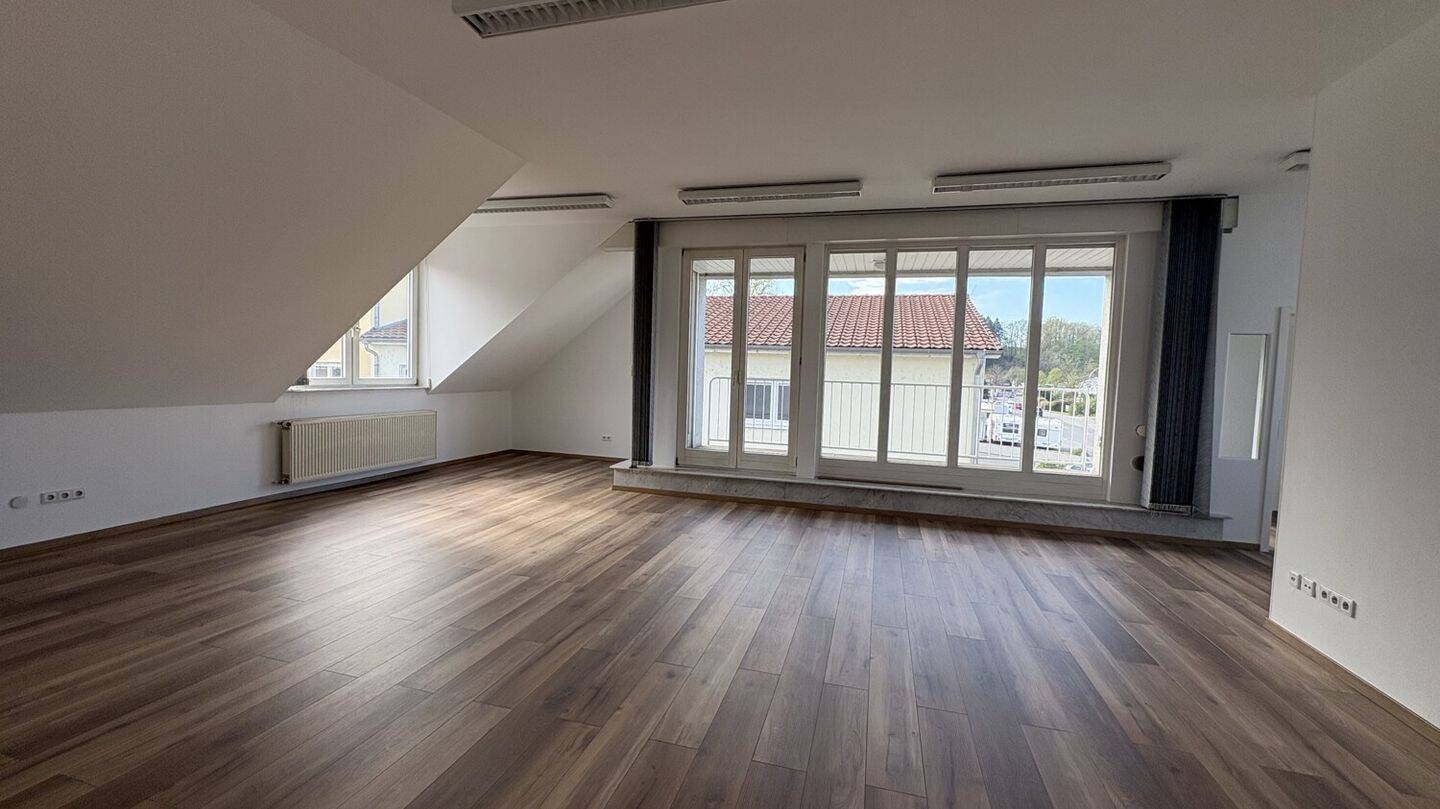 Thumbnail-Moderne Büro- und Praxisräume in zentraler Lage von Rimbach zu vermieten!