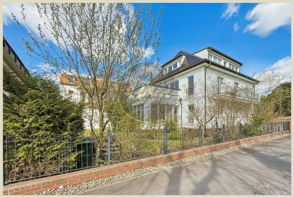 Thumbnail-3-Familien-Haus mit Keller, großzügigem Garten, Saunabereich, Carport und Außenstellplätzen