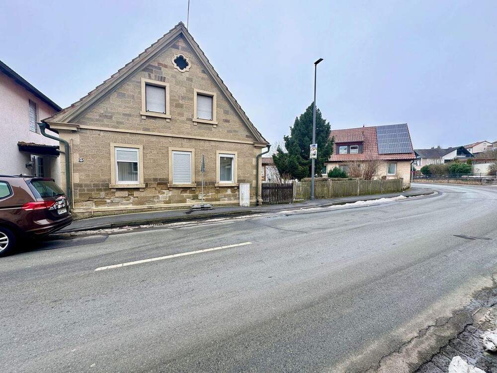 Thumbnail-NEU im Angebot: Provisionsfrei für den Käufer - Einfamilienwohnhaus in Werneck!