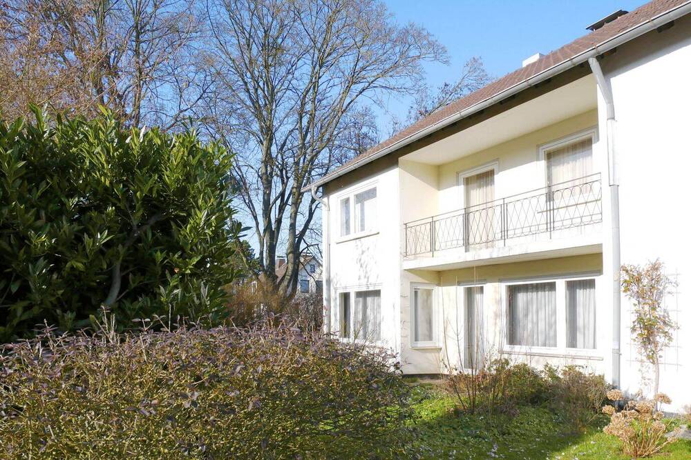 Thumbnail-Bad Wilhelmshöhe Flüsseviertel Freies, geräumiges 1-Familienreihenendhaus mit großem Gartengrundstück