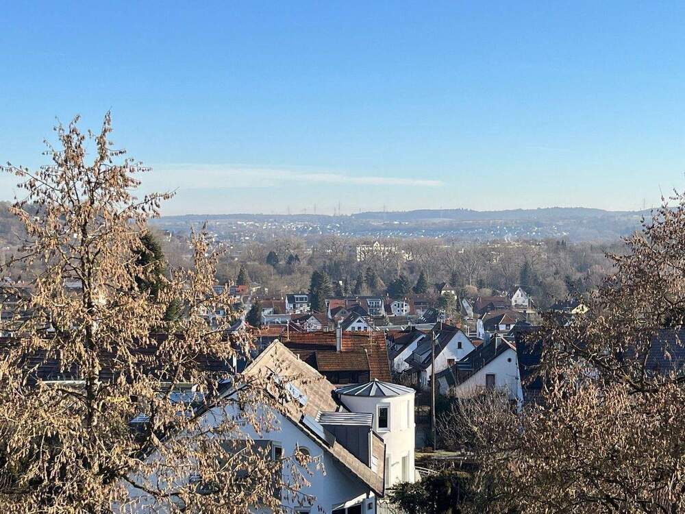 Thumbnail-Panoramablick inklusive! 2 MFH + Einliegerwohnung in Toplage