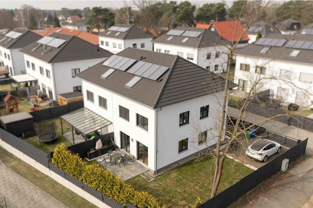 Thumbnail-Neuwertige Doppelhaushälfte mit Dachstudio - Bereit zum Einzug