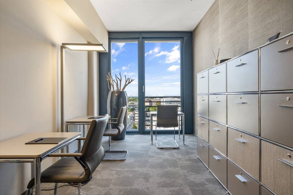Thumbnail-Exklusiver Co-Working Hotdesk in Düsseldorf: 247 Zugang, zentrale Lage