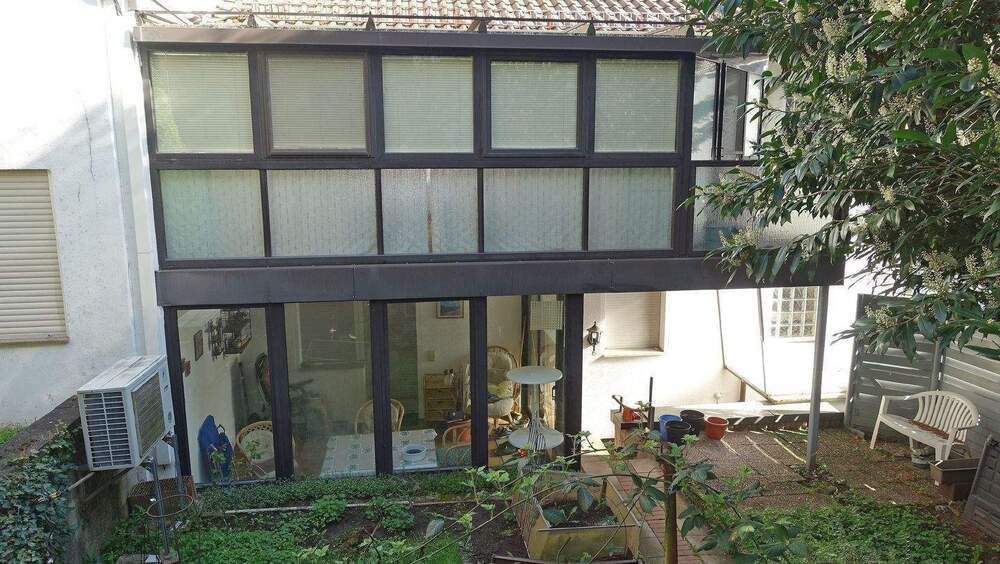 Thumbnail-großzügiges 1-2 Familienhaus in zentraler Lage