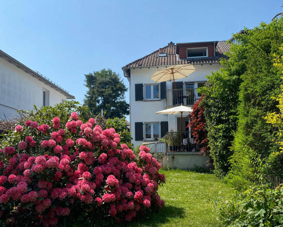 Thumbnail-Idyllische Altbau-Doppelhaushälfte mit großem Garten