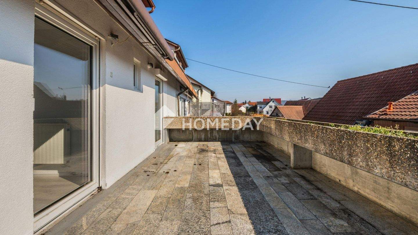 Thumbnail-Stilvoll modernisierte 3-Zimmer-Wohnung mit großer Sonnenterrasse und Einbauküche