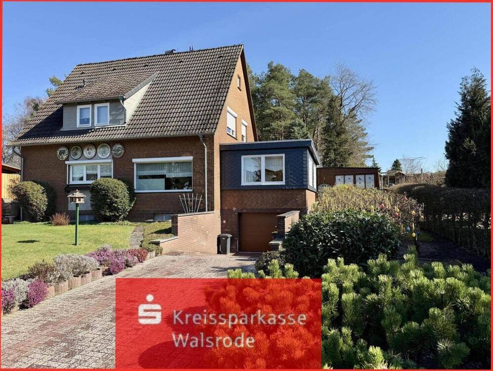 Thumbnail-Gepflegtes Wohnhaus mit zwei Wohneinheiten und Vollkeller in schöner Ortsrandlage von Hademstorf