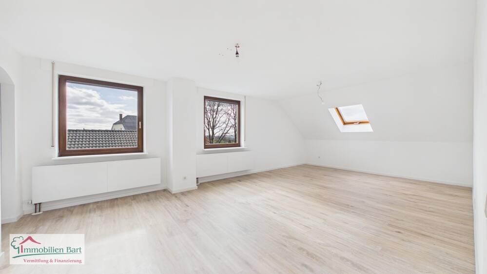 Thumbnail-GRENZNÄHE: WOHNHAUS MIT MIETWOHNUNG GARAGEN UND GARTEN IN TOP WOHNLAGE!