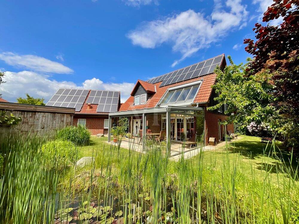 Thumbnail-Two in One - Beeindruckendes Architektenhaus mit Einliegerwohnung und traumhaftem Garten in Gestorf!