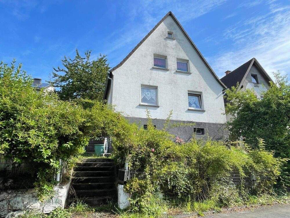 Thumbnail-Ewersbach: Charmantes Einfamilienhaus mit großem Garten