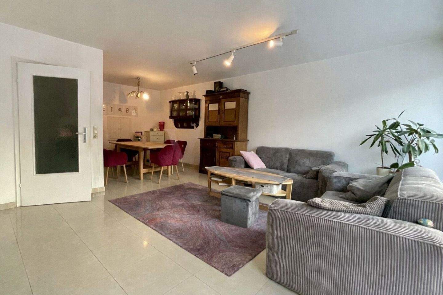 Thumbnail-Viel Platz zum Wohlfühlen - Lichtdurchflutetes Reihenmittelhaus mit Garten in familienfreundlicher Lage!