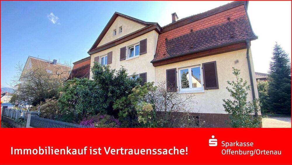 Thumbnail-Oberkirch - Familienfreundlich & rentabel: Doppelhaushälfte mit 2 Mietwohnungen!