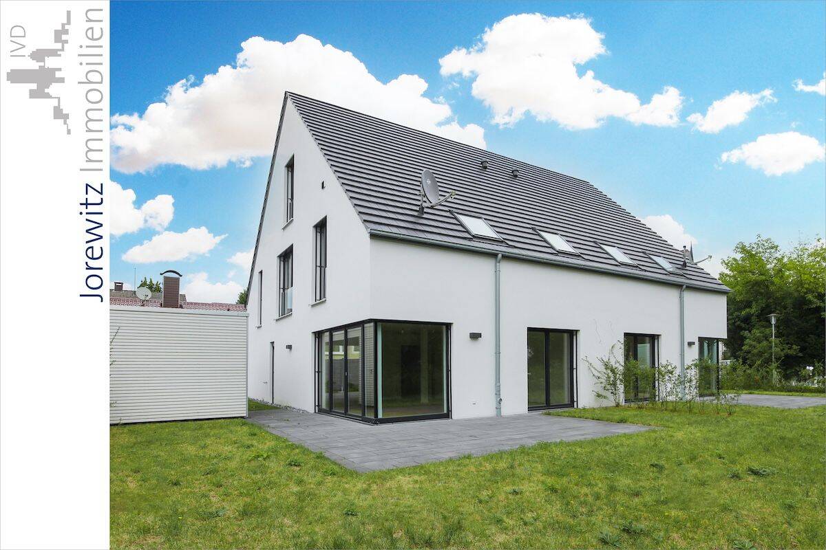 Thumbnail-Neubau-Doppelhaushälfte (KfW-Effizienzhaus 55) in Bi-Senne - Effizient, modern & bezugsfertig