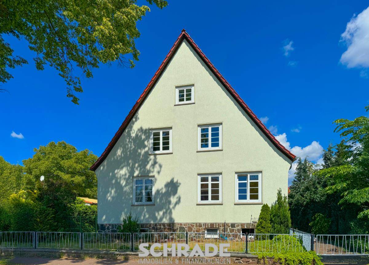 ...zwei Wohnungen integriert