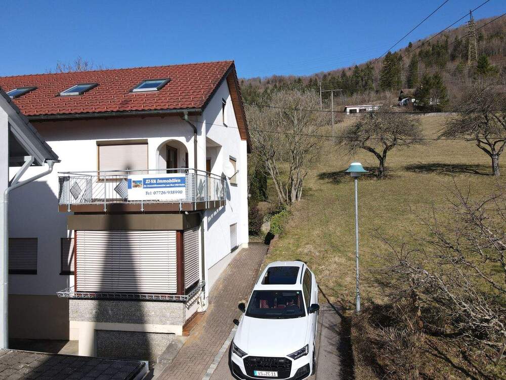 Thumbnail-Zweifamilienwohnhaus mit riesigem Grundstück in Blumberg-Fützen