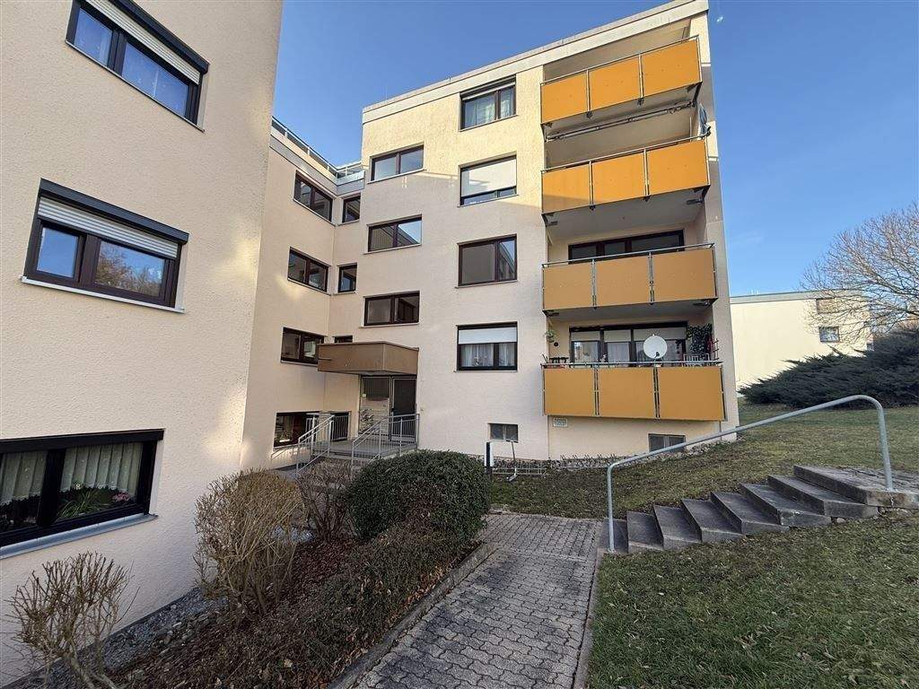 Thumbnail-Wohnen mit Weitblick - Sonnige 3-Zimmer-Wohnung in begehrter Hanglage von Leinzell