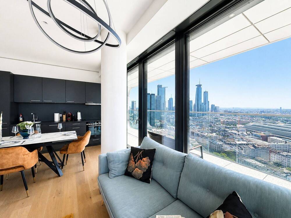 Thumbnail-Grand Tower - Möblierte Vier-Zimmer-Wohnung mit Skylineblick